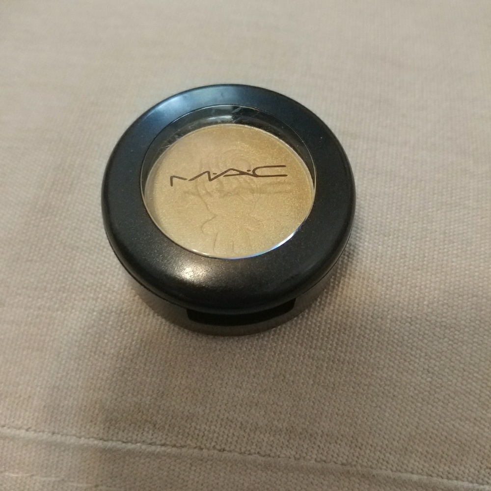 Eyeshadow